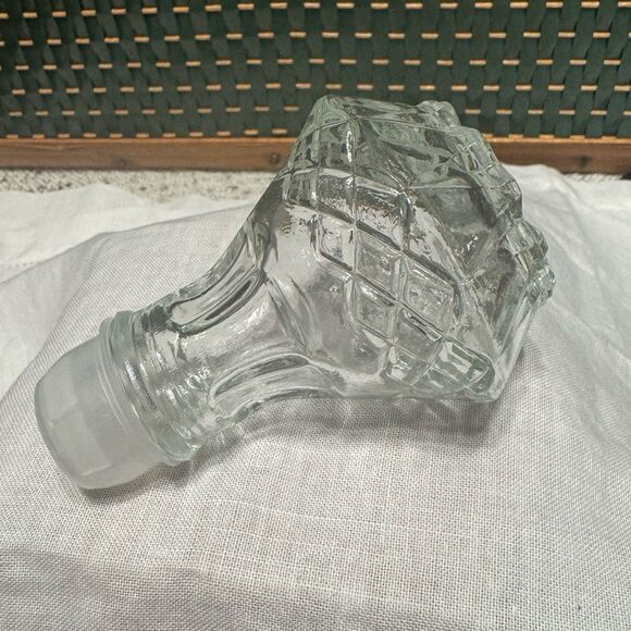 The Libby Cambridge Ship Decanter - Picture 5 of 7